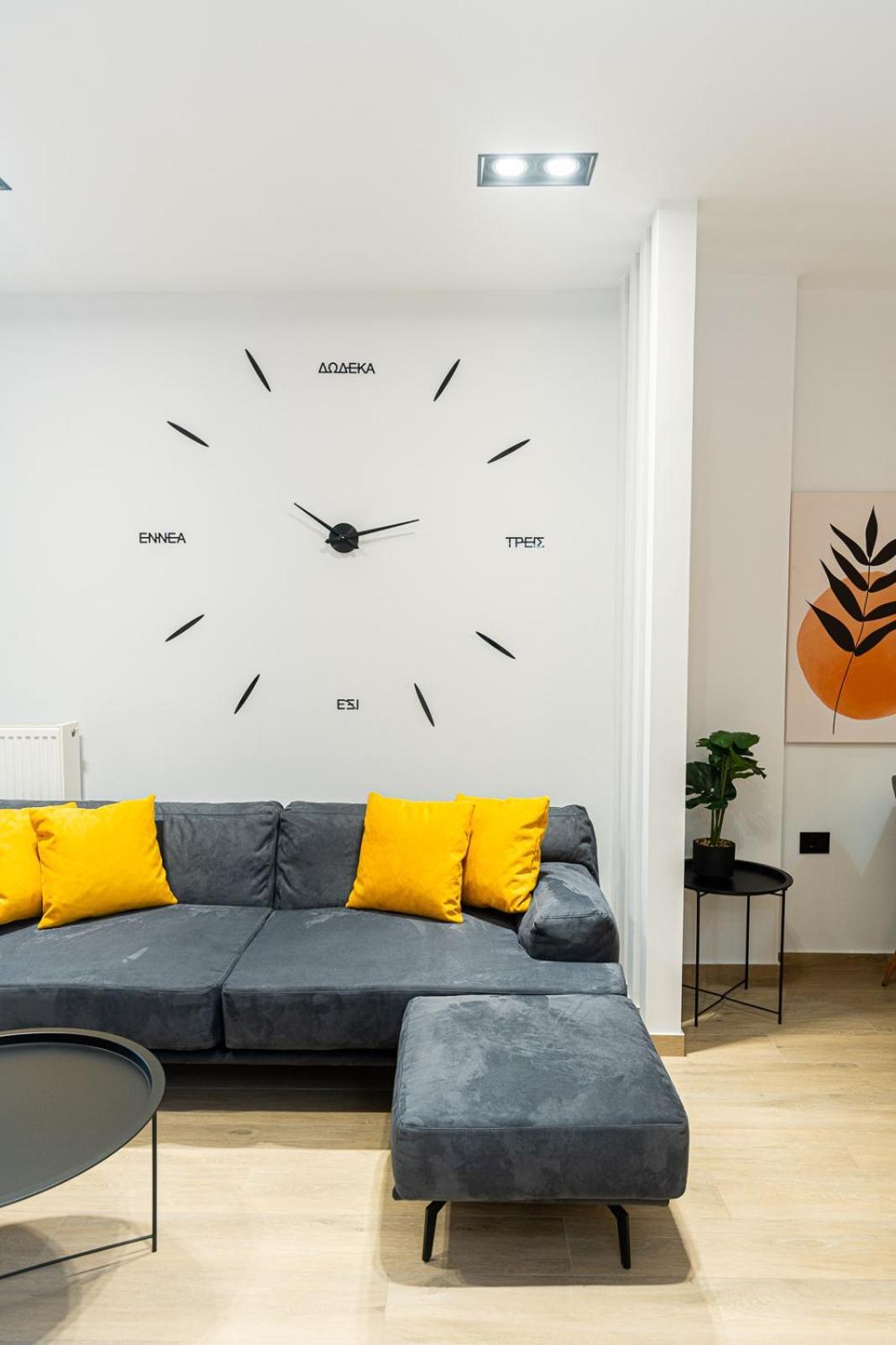 Apartment Modern 3 Bedroom Luxury *